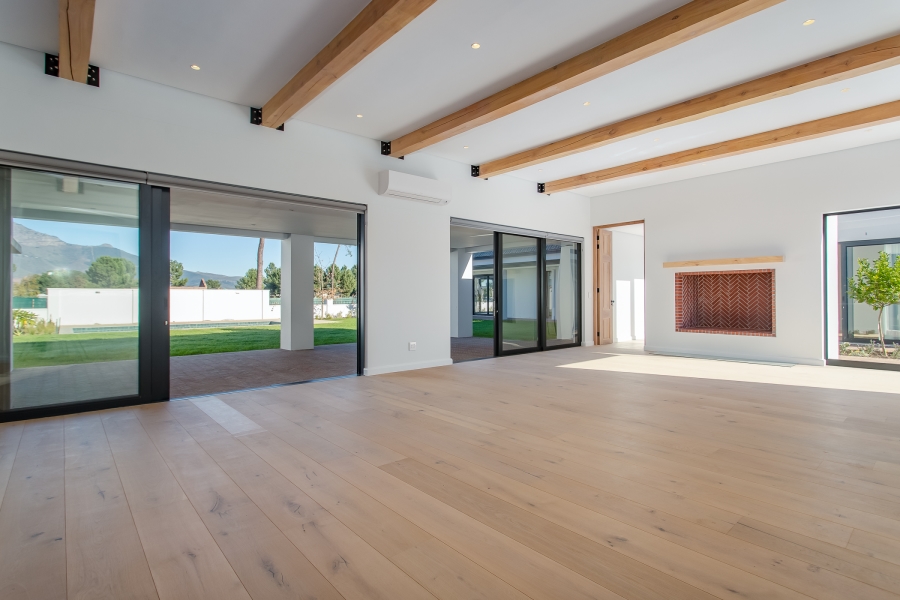 5 Bedroom Property for Sale in Pearl Valley at Val de Vie Western Cape